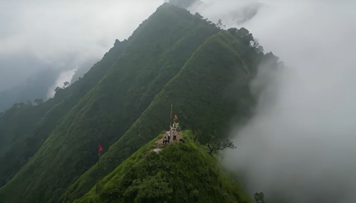 Latarambeshwor Mahadev Tample